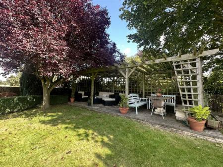 4 bedroom Detached bungalow for sale in Main Street, Normanton On Soar, LE12