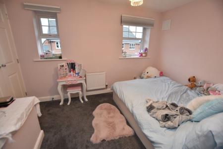 4 bedroom Detached house for sale in Hardy Way, East Leake, LE12