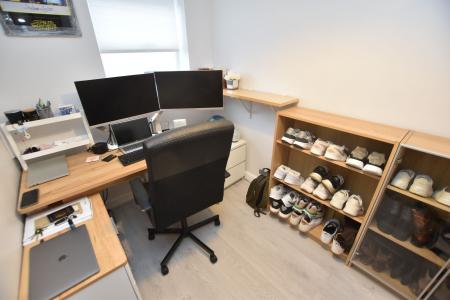 4 bedroom Detached house for sale in Hardy Way, East Leake, LE12