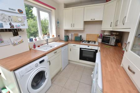 2 bedroom Terraced House for sale in Fox Covert, Loughborough, LE11