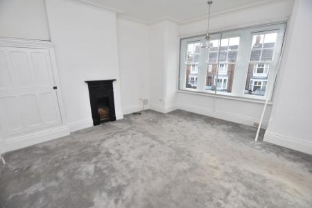 4 bedroom Semi-detached house for sale in Loughborough Road, Quorn, LE12