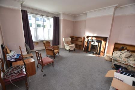 4 bedroom Semi-detached house for sale in Loughborough Road, Quorn, LE12