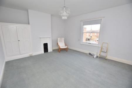 4 bedroom Semi-detached house for sale in Loughborough Road, Quorn, LE12