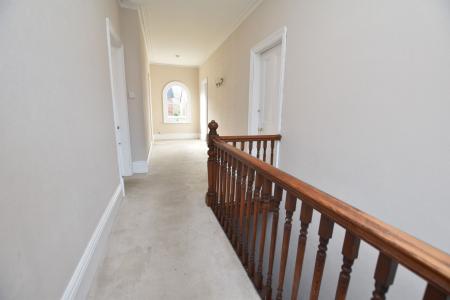 4 bedroom Semi-detached house for sale in Loughborough Road, Quorn, LE12