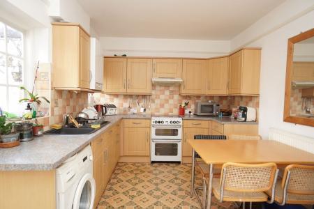 4 bedroom Semi-detached house for sale in William Street, Loughborough, LE11