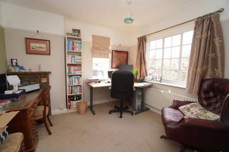 4 bedroom Semi-detached house for sale in William Street, Loughborough, LE11