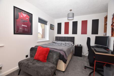 2 bedroom Terraced House for sale in Juniper Way, Loughborough, LE11