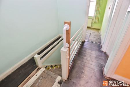 3 bedroom Terraced House for sale in Linden Road, Loughborough, LE11