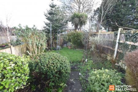 3 bedroom Semi-detached house for sale in Linden Road, Loughborough, LE11