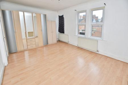 3 bedroom End of terrace house for sale in Herbert Street, Loughborough, LE11