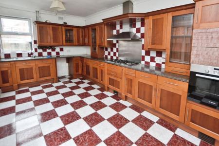 3 bedroom End of terrace house for sale in Herbert Street, Loughborough, LE11