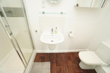 4 bedroom Detached house for sale in Paradise Close, Shepshed, LE12