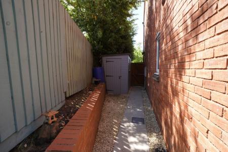 4 bedroom Detached house for sale in Paradise Close, Shepshed, LE12