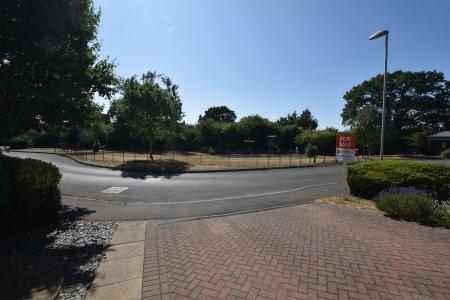 4 bedroom Detached house for sale in Paradise Close, Shepshed, LE12