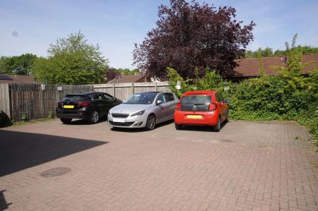 1 bedroom Flat for sale in Old Ashby Road, Loughborough, LE11