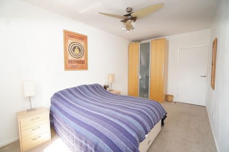 1 bedroom Flat for sale in Old Ashby Road, Loughborough, LE11