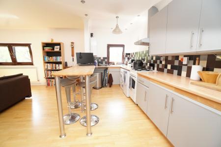 1 bedroom Flat for sale in Old Ashby Road, Loughborough, LE11