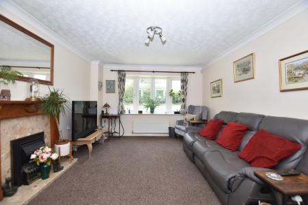 3 bedroom Detached bungalow for sale in Afton Close, Loughborough, LE11