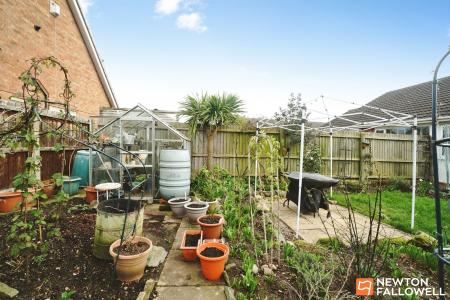 2 bedroom Semi-detached bungalow for sale in Wide Street, Hathern, LE12