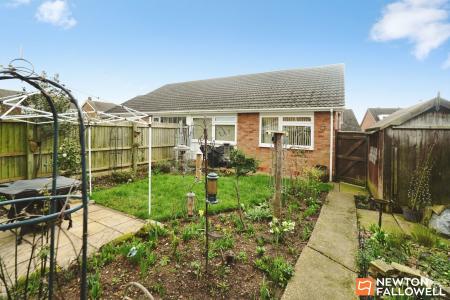 2 bedroom Semi-detached bungalow for sale in Wide Street, Hathern, LE12