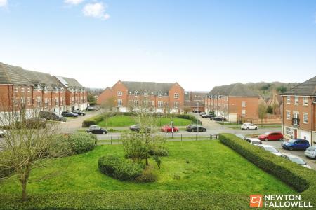 3 bedroom Terraced House for sale in Haddon Way, Loughborough, LE11