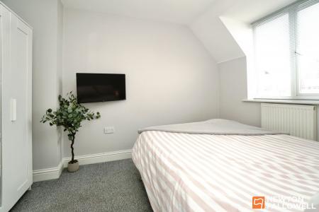 3 bedroom Terraced House for sale in Haddon Way, Loughborough, LE11