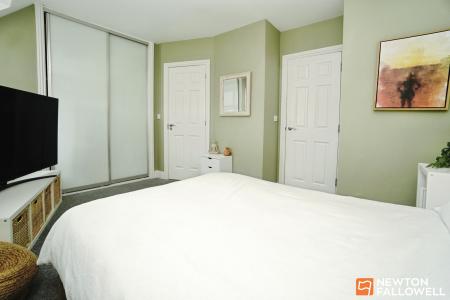 3 bedroom Terraced House for sale in Haddon Way, Loughborough, LE11