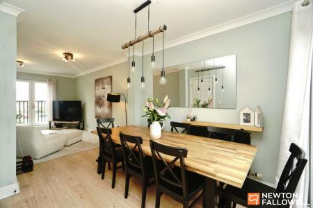 3 bedroom Terraced House for sale in Haddon Way, Loughborough, LE11