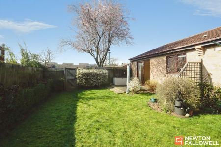 2 bedroom Semi-detached bungalow for sale in Delisle Court, Loughborough, LE11