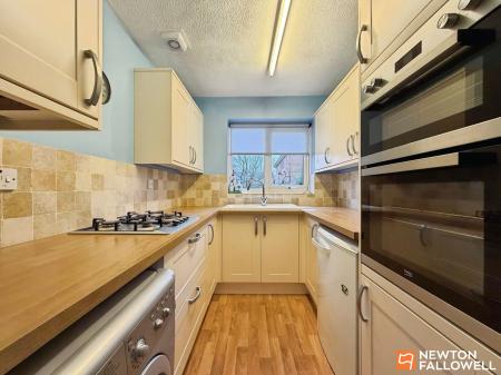 2 bedroom Semi-detached bungalow for sale in Delisle Court, Loughborough, LE11