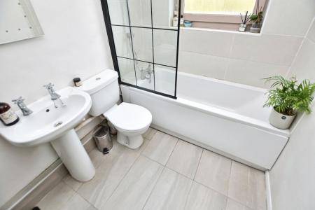 2 bedroom Semi-detached bungalow for sale in Shepherds Close, Loughborough, LE11
