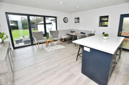 2 bedroom Semi-detached bungalow for sale in Shepherds Close, Loughborough, LE11