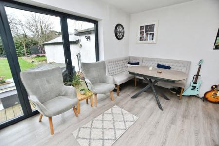 2 bedroom Semi-detached bungalow for sale in Shepherds Close, Loughborough, LE11