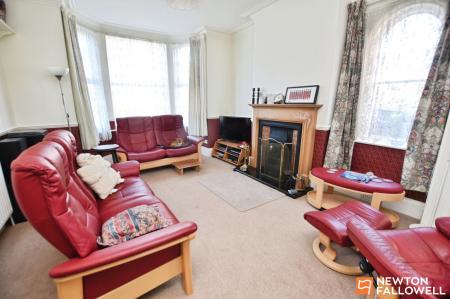 5 bedroom Detached house for sale in Knightthorpe Road, Loughborough, LE11