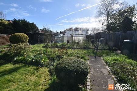 5 bedroom Detached house for sale in Knightthorpe Road, Loughborough, LE11