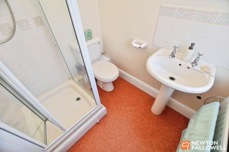 5 bedroom Detached house for sale in Knightthorpe Road, Loughborough, LE11