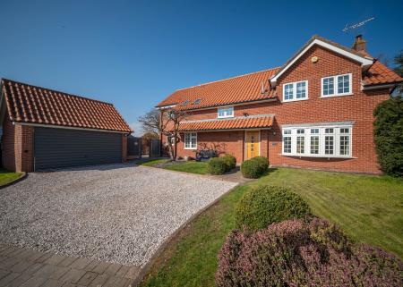 5 bedroom Detached house for sale in Village Farm Close, West Leake, LE12