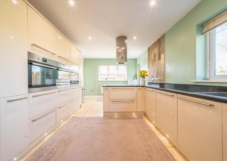 5 bedroom Detached house for sale in Village Farm Close, West Leake, LE12