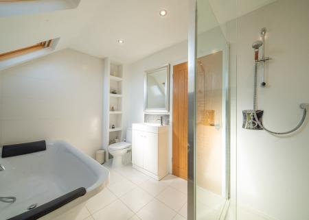 5 bedroom Detached house for sale in Village Farm Close, West Leake, LE12