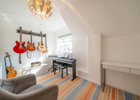 5 bedroom Detached house for sale in Village Farm Close, West Leake, LE12