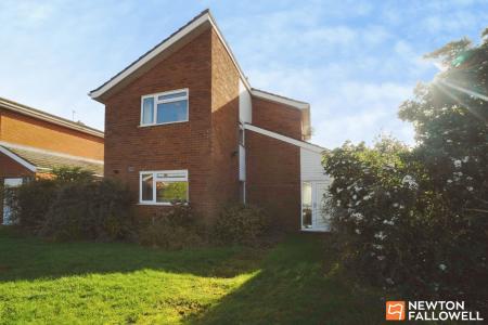 3 bedroom Detached house for sale in Blenheim Close, Loughborough, LE11
