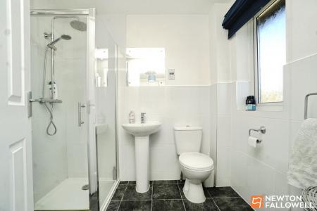 5 bedroom Detached house for sale in Buckingham Drive, Loughborough, LE11