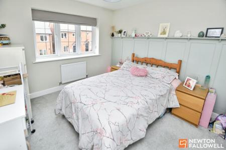 4 bedroom Detached house for sale in Chamomile Road, Shepshed, LE12