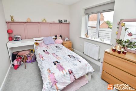 4 bedroom Detached house for sale in Chamomile Road, Shepshed, LE12