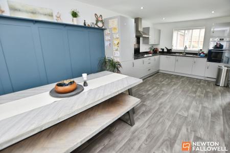 4 bedroom Detached house for sale in Chamomile Road, Shepshed, LE12