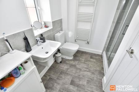 4 bedroom Detached house for sale in Chamomile Road, Shepshed, LE12