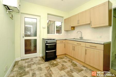 2 bedroom Semi-detached house for sale in Tuckers Road, Loughborough, LE11