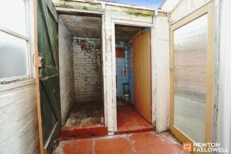 2 bedroom Semi-detached house for sale in Tuckers Road, Loughborough, LE11