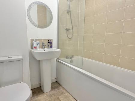 2 bedroom Terraced House for sale in Ringlet Drive, East Leake, LE12