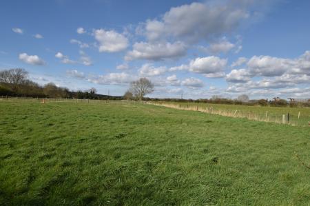 4 bedroom Land (Residential) for sale in Moor Lane, Gotham, NG11